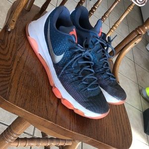 Kevin Durant 8 basketball shoe “ocean fog”